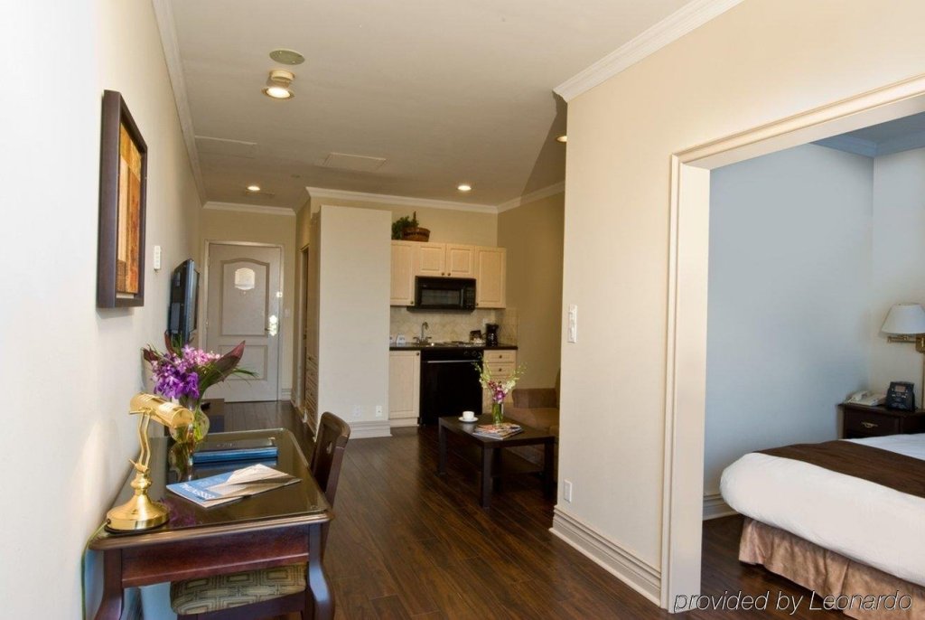 Фото Grand Hotel & Suites