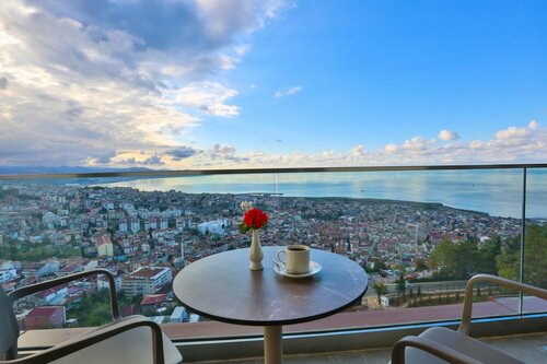 Гостиница Radisson Blu Hotel Trabzon в Трабзоне