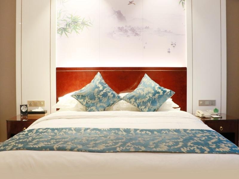 Фото GreenTree Eastern Hotel Binhai Obrao Liya City Square