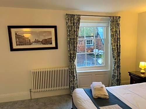 Фото The Pilgrims Hotel