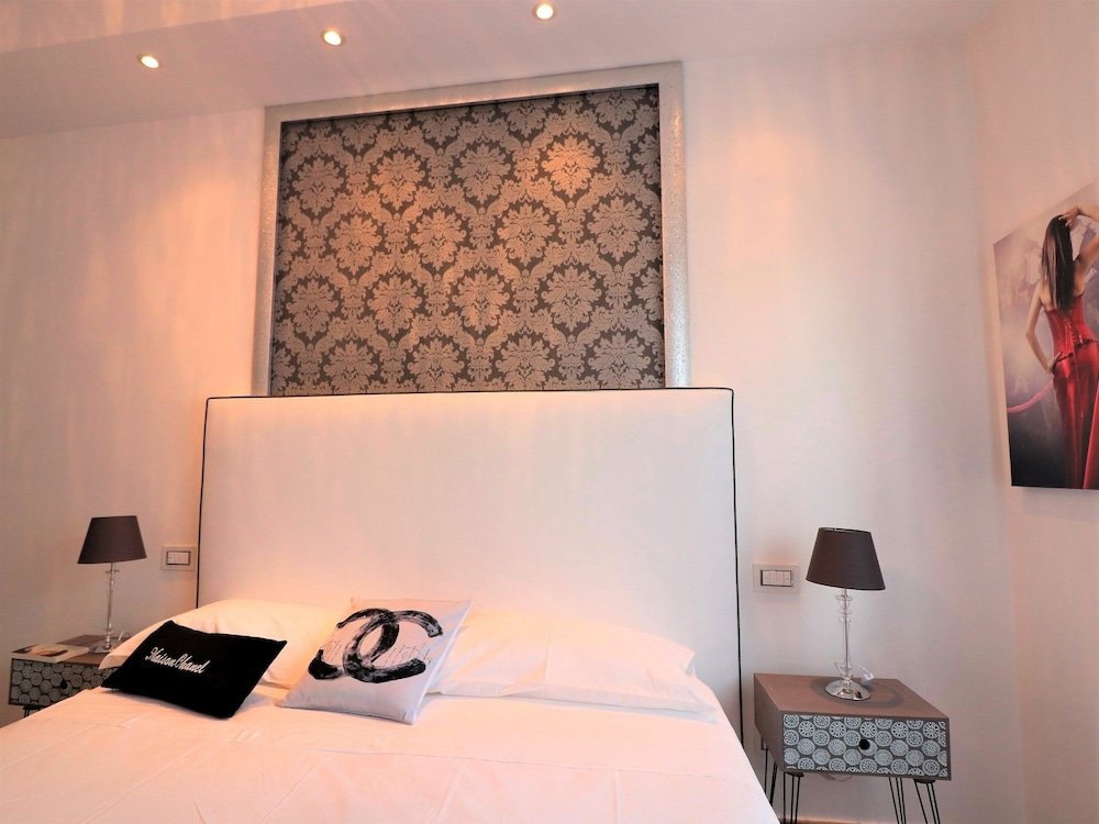 Фото Maison Chanel