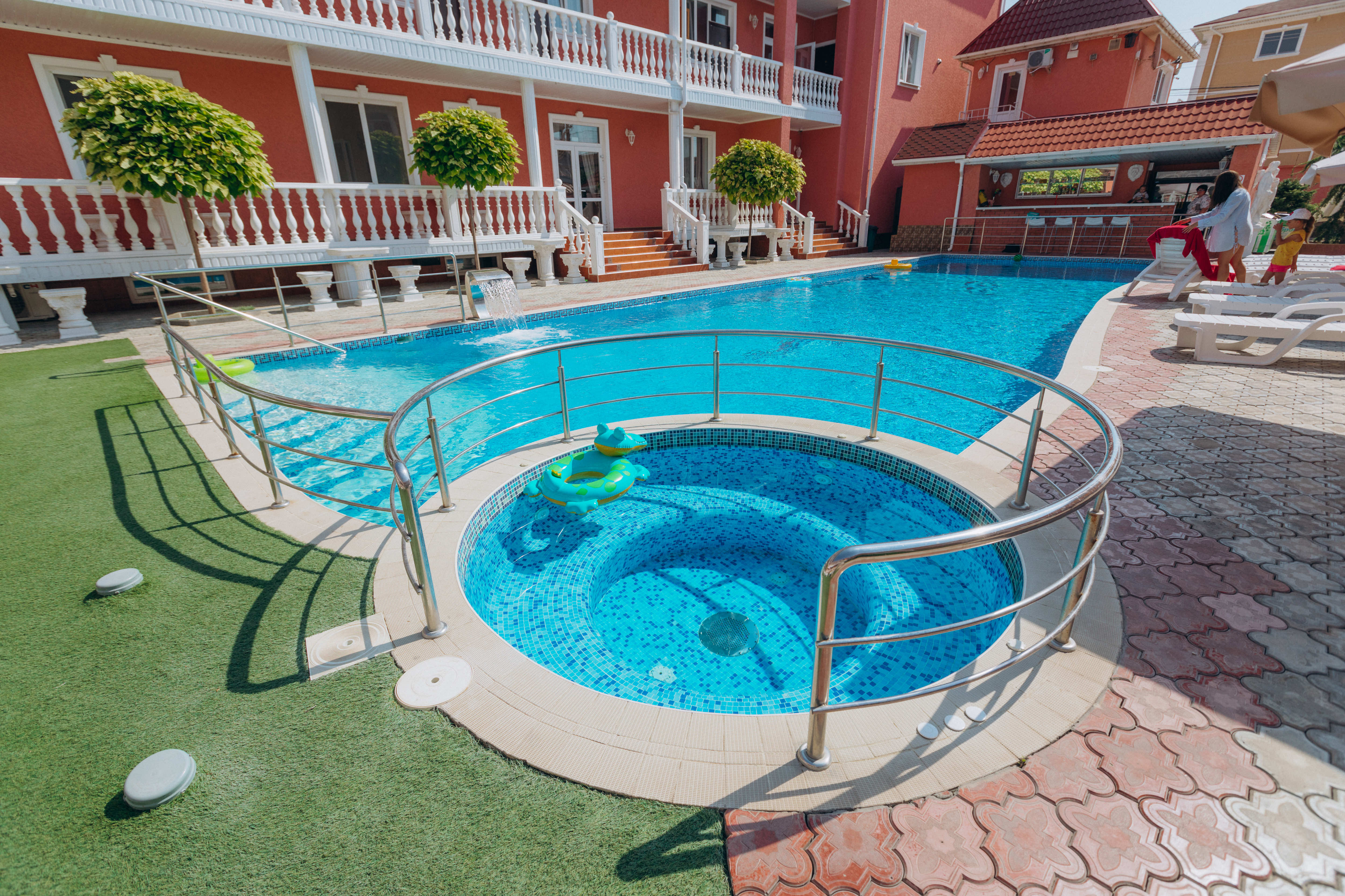 Фото Рэд Хаус