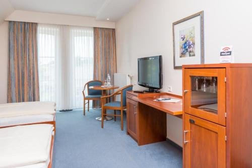 Фото Hotel Rheinischer Hof