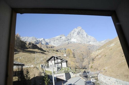 Гостиница Hosquet Lodge в Валле-д’Аосте