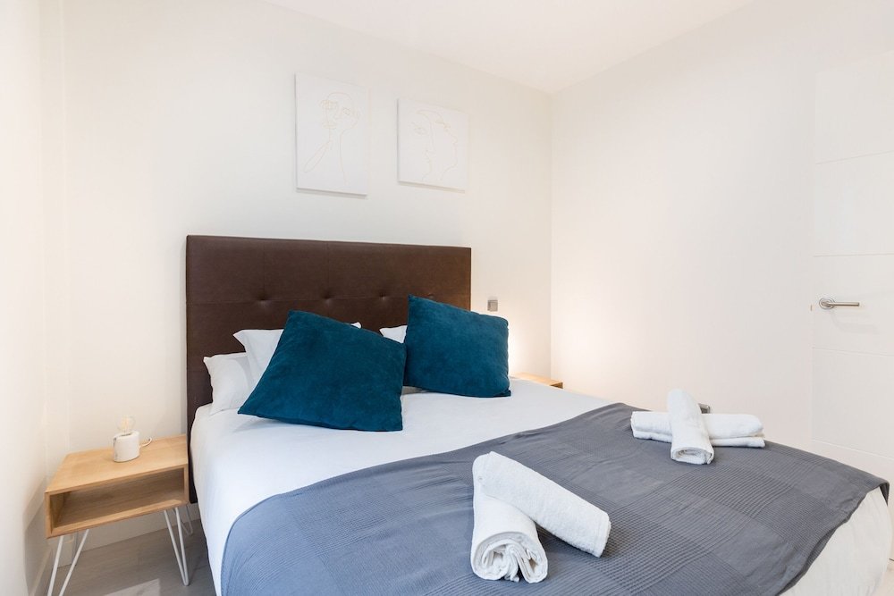 Фото Limehome Madrid Calle de la Paloma