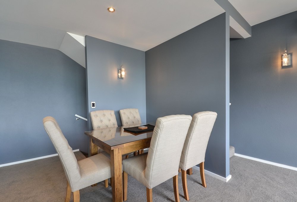 Фото Villa Two at Vailmont Queenstown