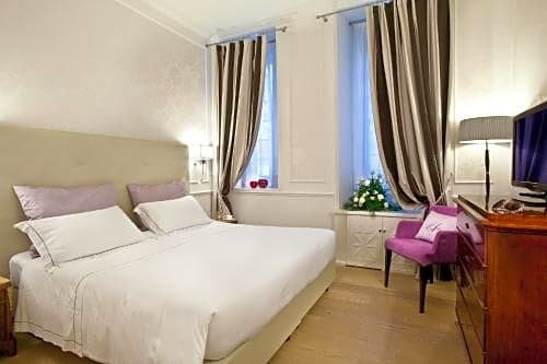 Фото The Ashbee Hotel