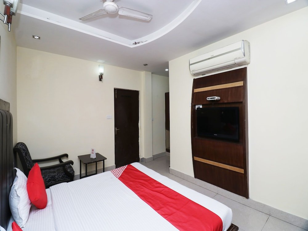 Фото Oyo 26602 Hotel Shubham