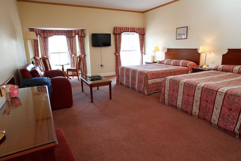 Фото The Links Country Park Hotel