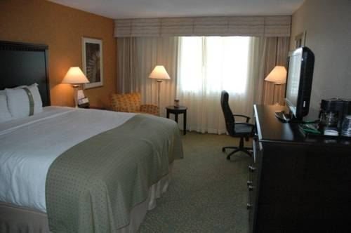 Фото Holiday Inn Alexandria at Carlyle, an Ihg Hotel