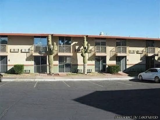 Фото California Inn