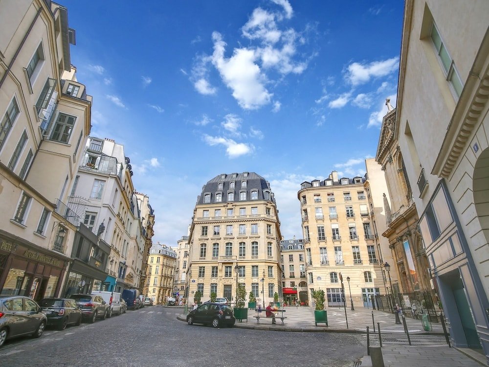 Фото Luxury Apartment Paris Louvre