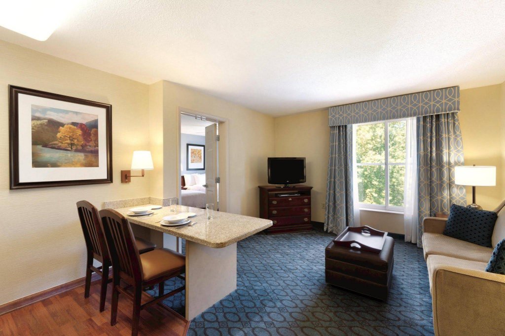 Фото Homewood Suites by Hilton Nashville Airport