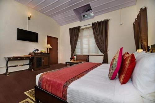 Фото Brij Villa, Dalhousie - A Colonial Luxury Retreat