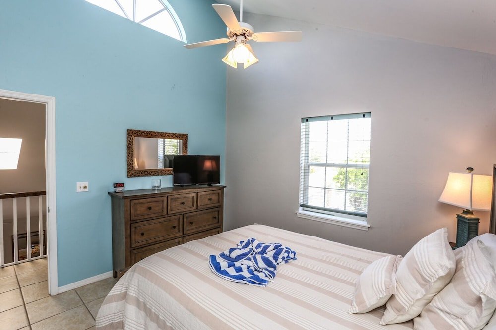 Фото 203 Fairweather Villa B