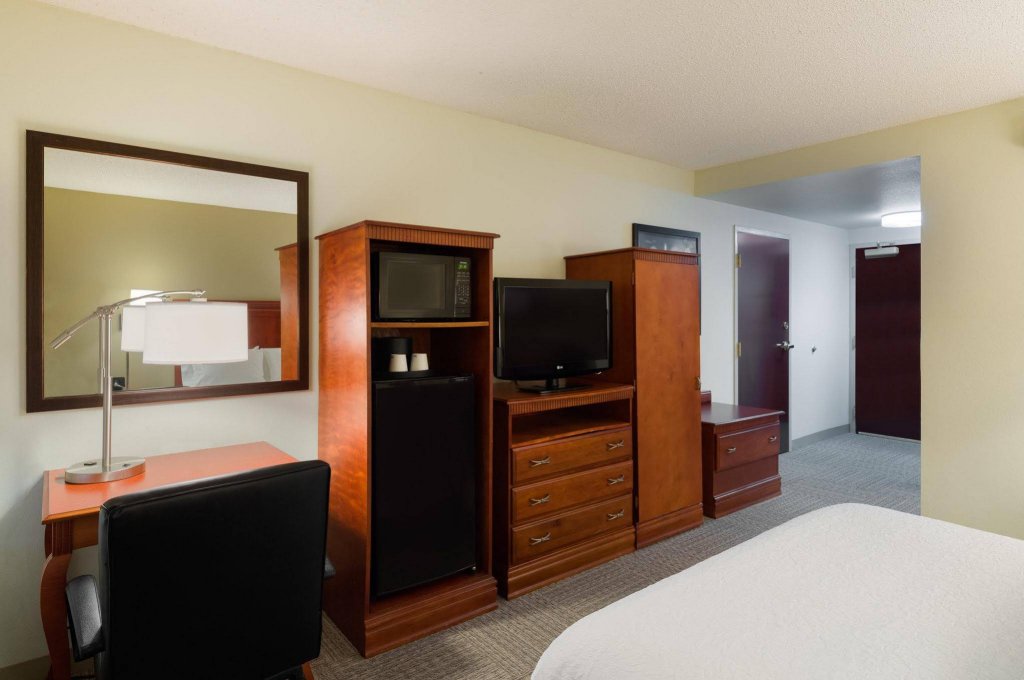 Фото Hampton Inn & Suites Hershey