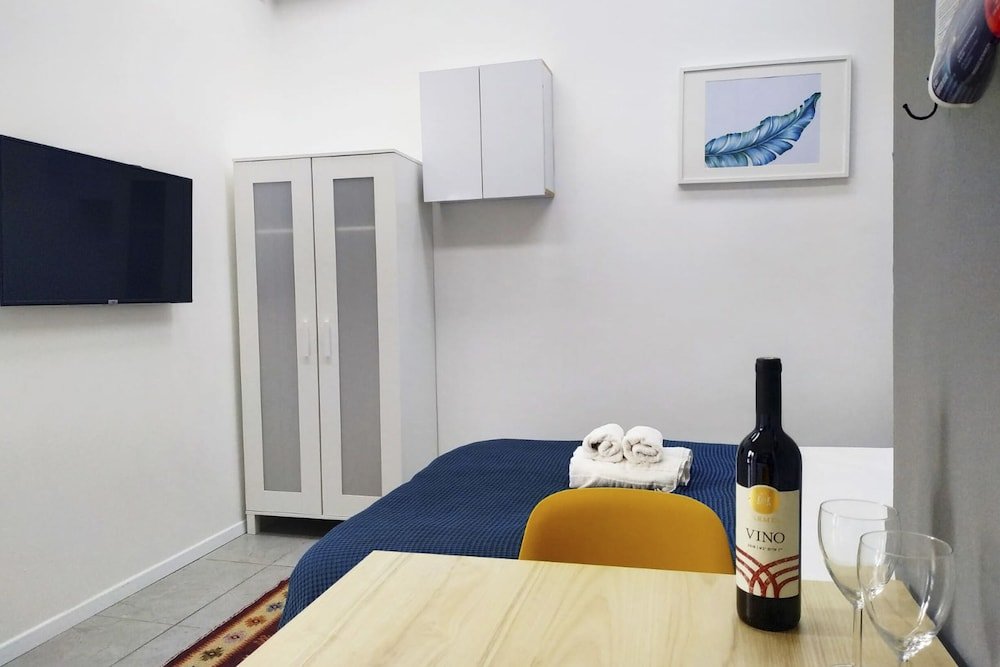 Фото AirTLV Hatikva Apartments