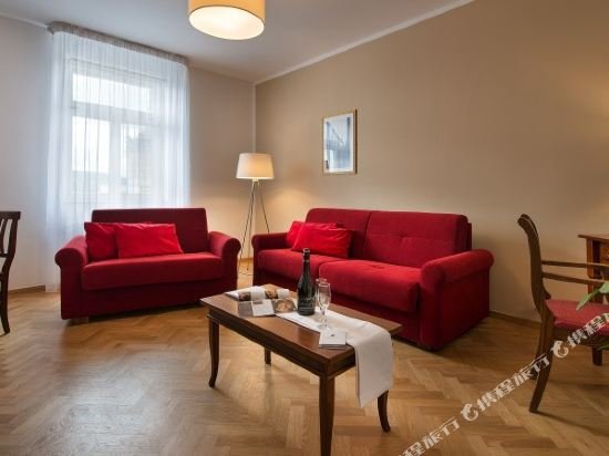 Фото Hotel Suite Home Prague