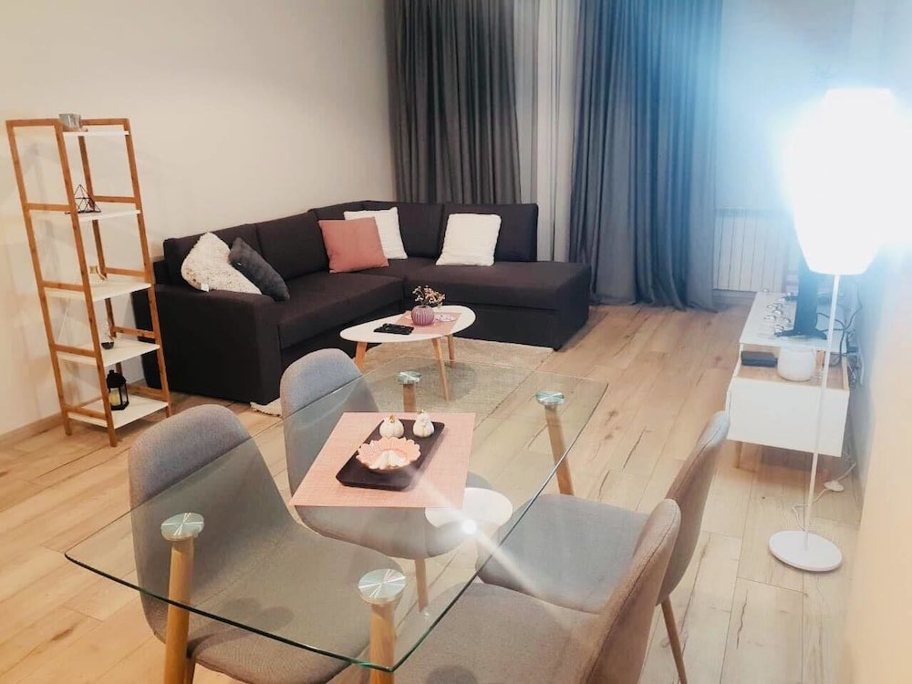 Фото Sol's M2 White Modern Apartments