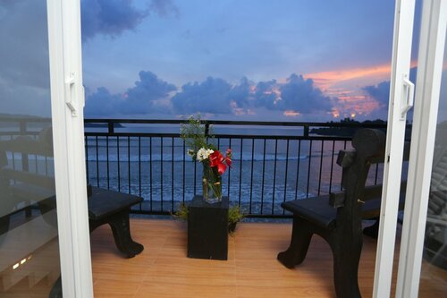Villa surf beach outlet