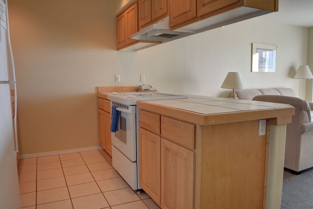 Фото Waters Edge 302