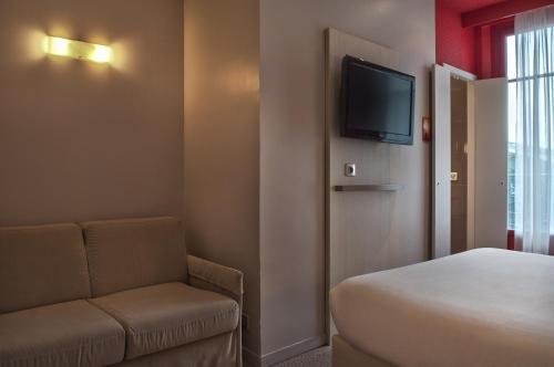 Фото Ibis Styles Paris Gare du Nord Tgv