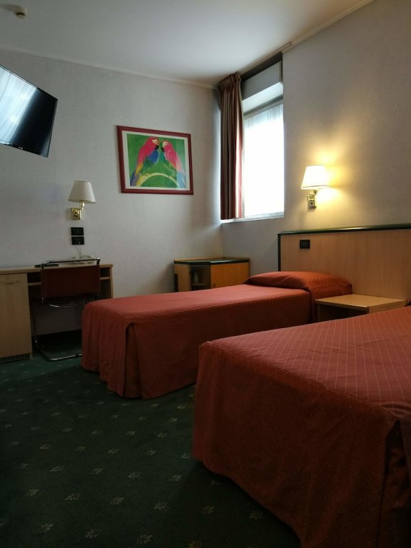 Фото Ginosi Arizona Hotel