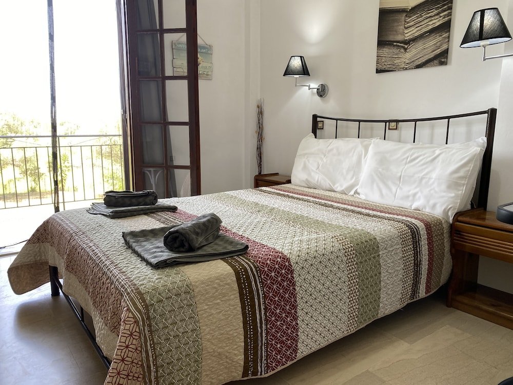 Фото Alexander Apartments