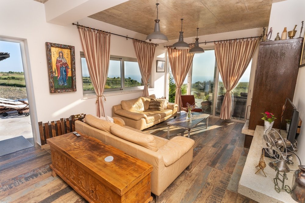 Фото Ayia Marina Villa