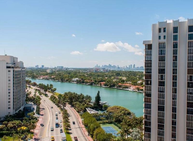 Фото Miami Beach Castle by the Ocean