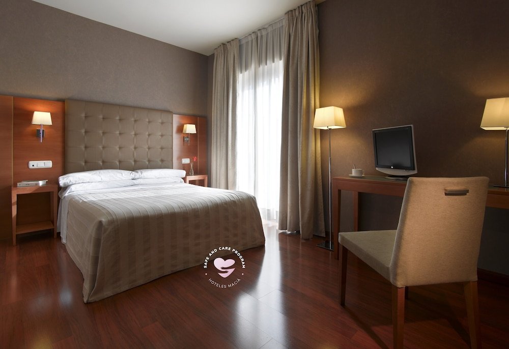 Фото Macià Monasterio de los Basilios Hotel