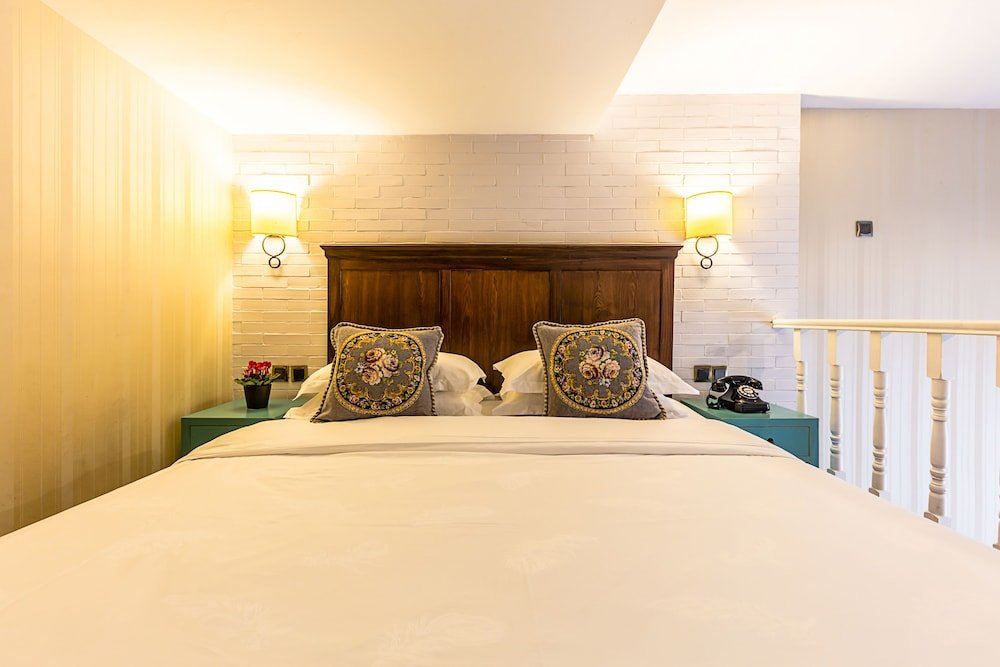 Фото Wuyang Boutique Hotel - Hefang Street