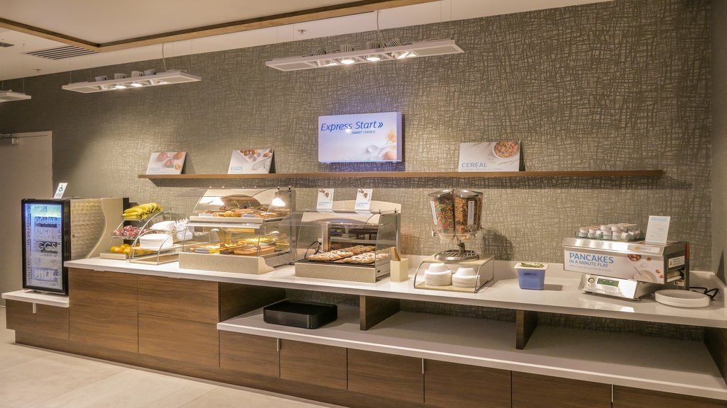 Фото Holiday Inn Express & Suites Miami Airport East, an Ihg Hotel