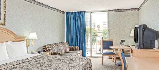 Фото Glendale Express Hotel