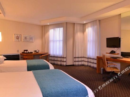 Фото Premier Hotel Or Tambo