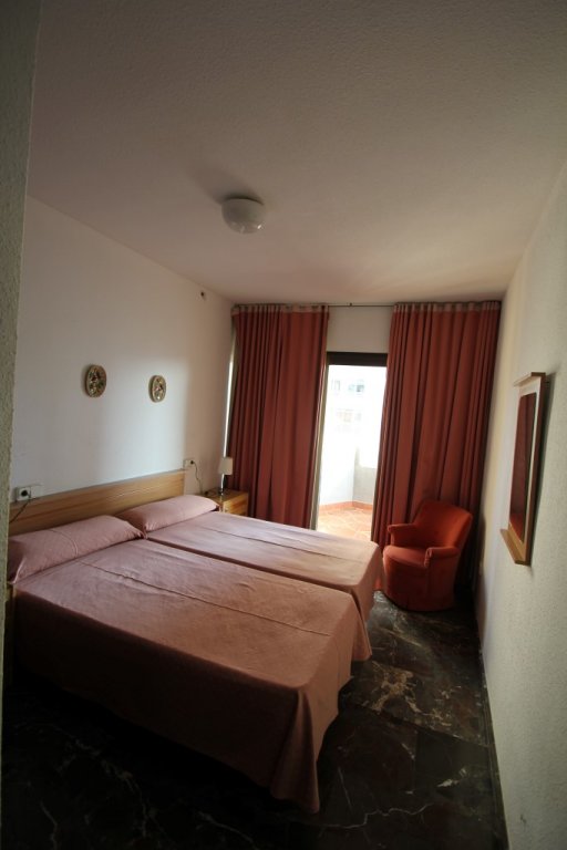 Фото Apartamentos San Jaime Center Suites