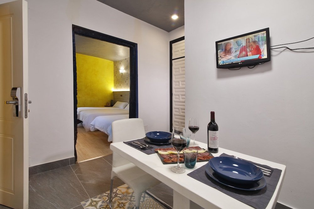 Фото Apartamentos El Tiempo Madrid