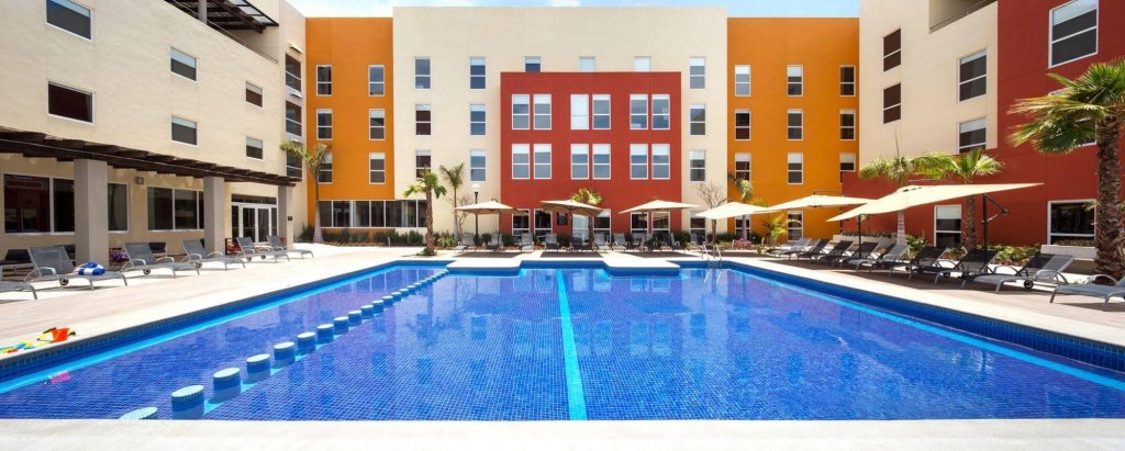 Фото City Express Suites by Marriott Cabo San Lucas