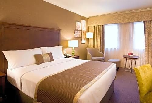 Фото Mercure Exeter Southgate