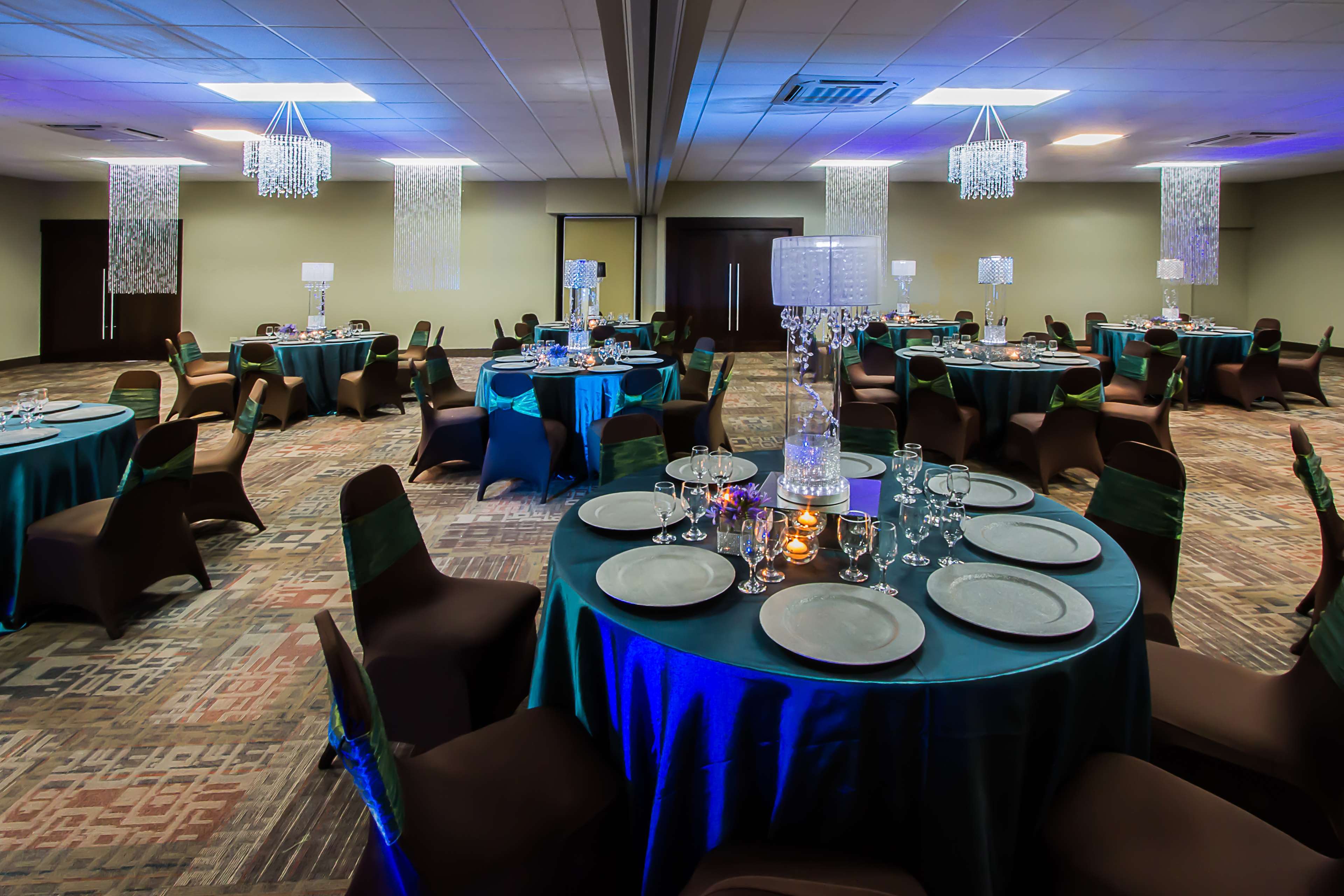 Фото Irazu Hotel & Studios