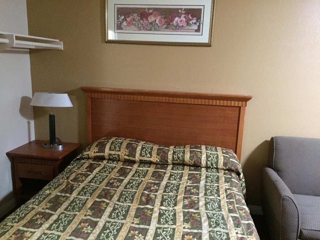 Фото El Cajon Inn & Suites