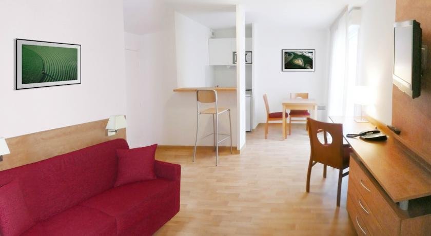 Фото Séjours et Affaires Angers Atrium