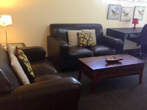 Фото Australian Home Away @ Doncaster Grange Park