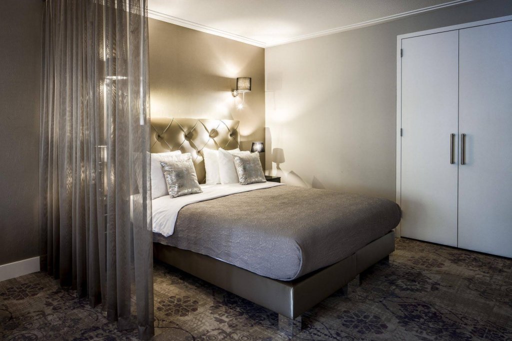 Фото Luxury Suites Amsterdam