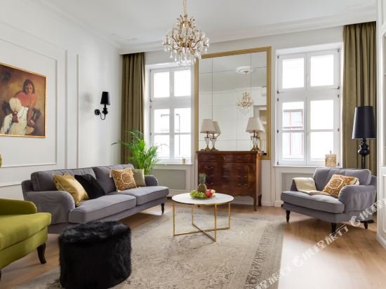 Фото Chestnut Suite - Luxury Home Downtown