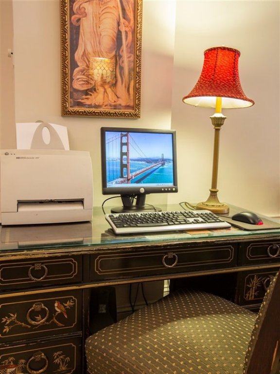 Фото Nob Hill Hotel