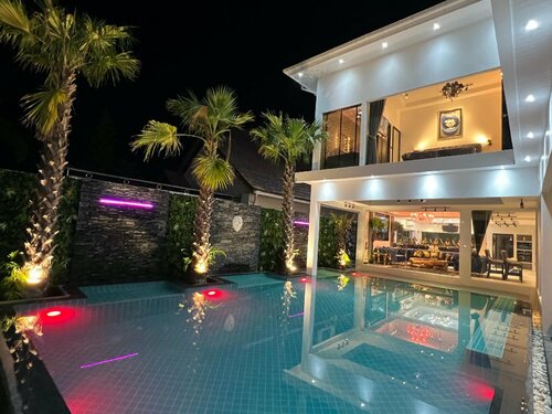 Гостиница Art Pool Villa Pattaya в Паттайе