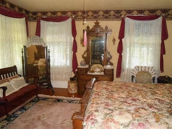 Фото Magnolia Inn Bed & Breakfast
