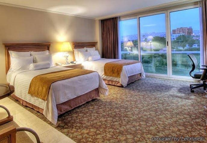 Фото Tijuana Marriott Hotel