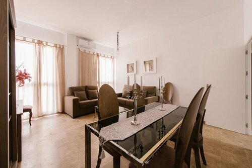 Гостиница Sevilla Apartments Leonor Ba в Севилье